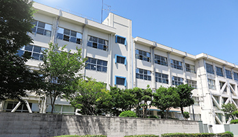 学校